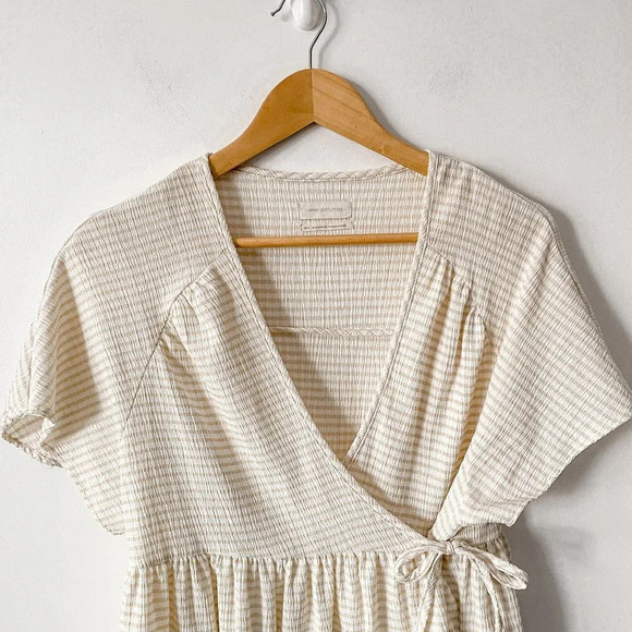 Urban Outfitters Alice Stripe Crinkle Wrap Mini Dress Size Small - Picture 4 of 8